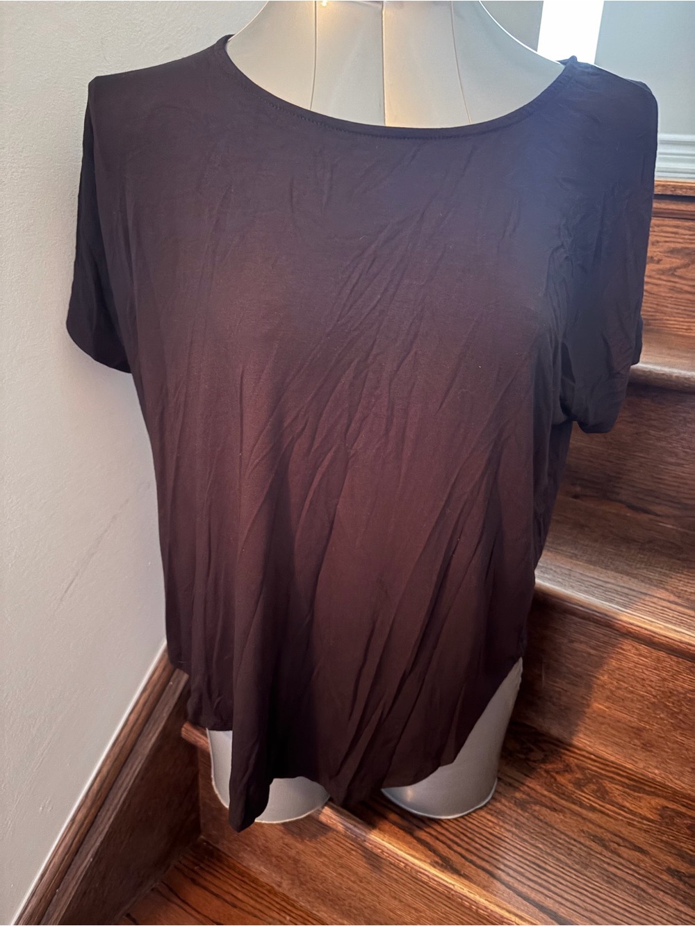 Women's Short Sleeve Scoop Neck Tee in Dark Brown